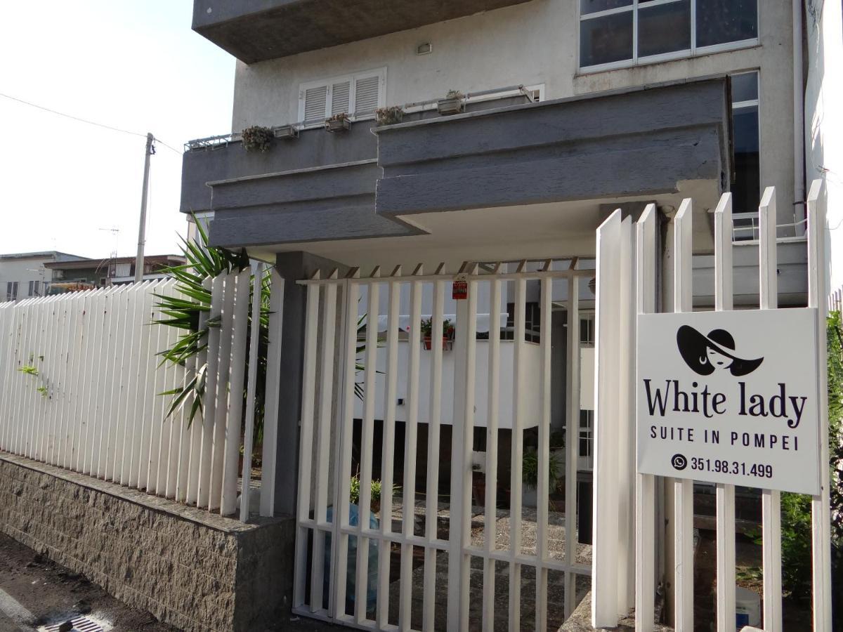 White Lady B&B Πομπηία Εξωτερικό φωτογραφία